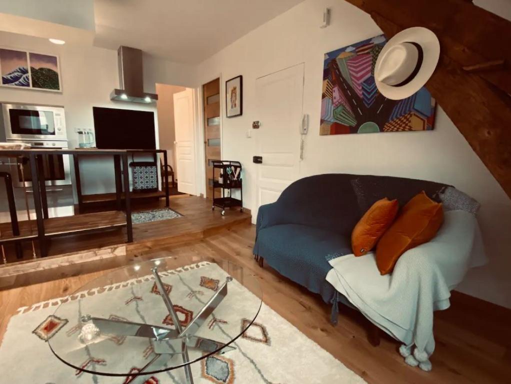 Meublé de Tourisme Rose Apt Bertrand Born-2eme étage