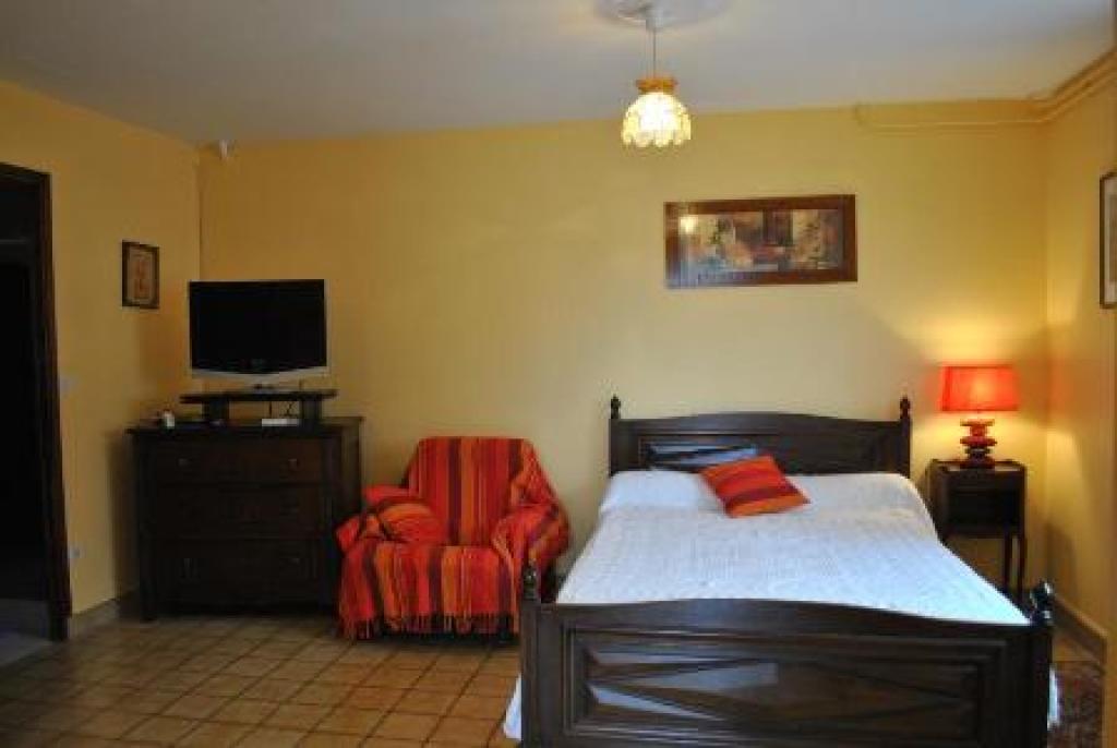 Meublé de Tourisme  PEYRAT