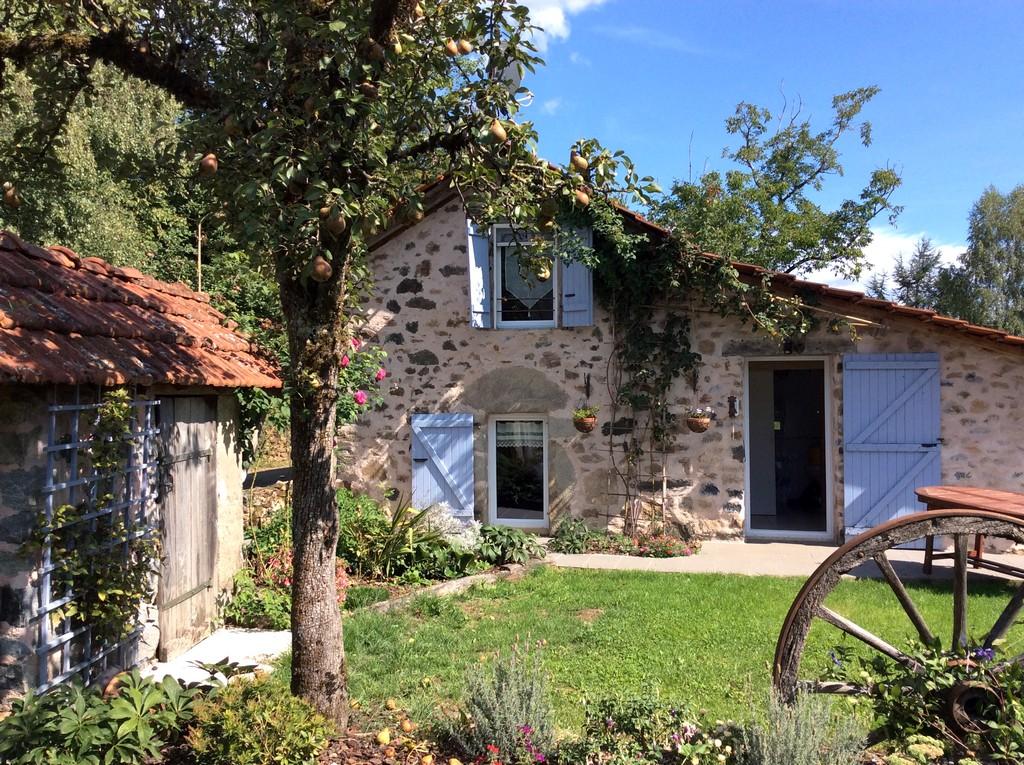 Meublé de Tourisme PEYRAT