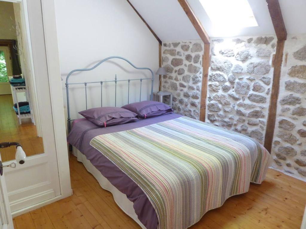 Meublé de Tourisme LASCAUD - l'Ardoisette