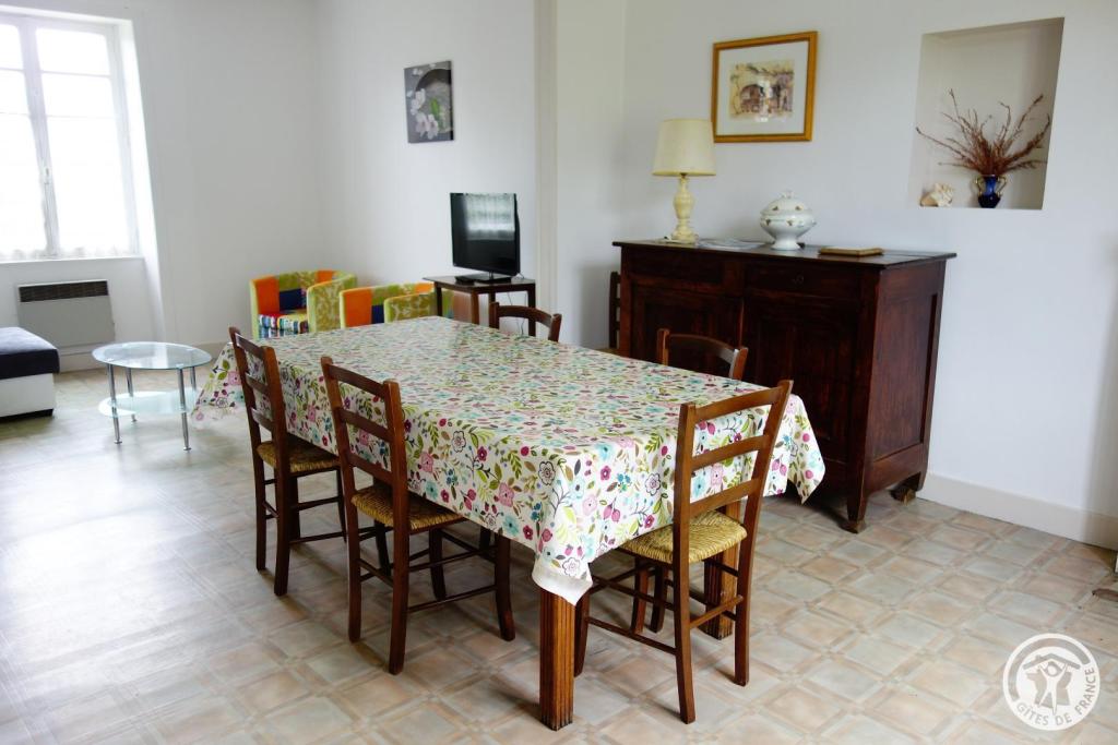 Chez Yvette