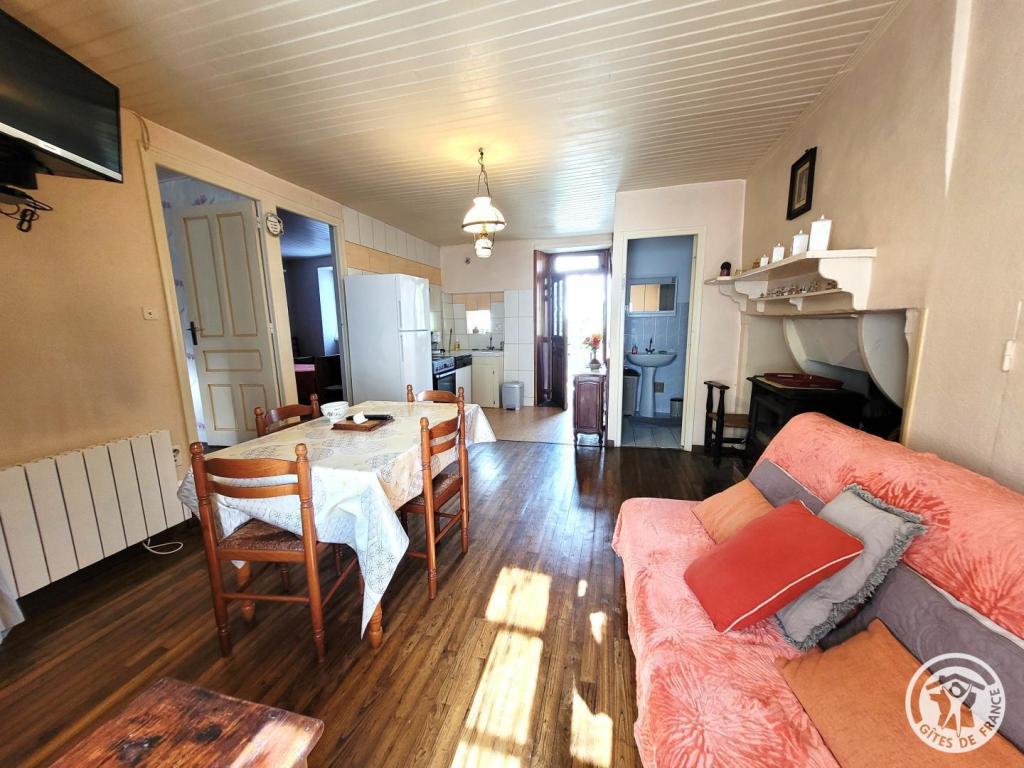 Location Gîtes de France  - Réf : 19G2090