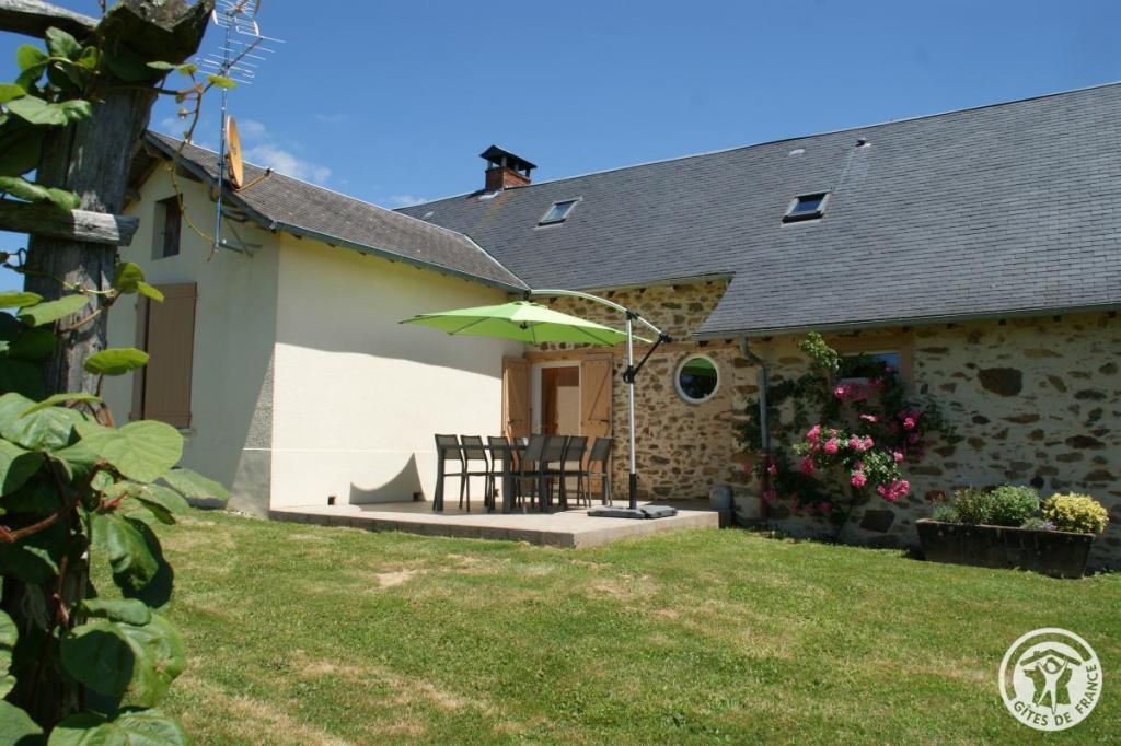 Location Pierrelise