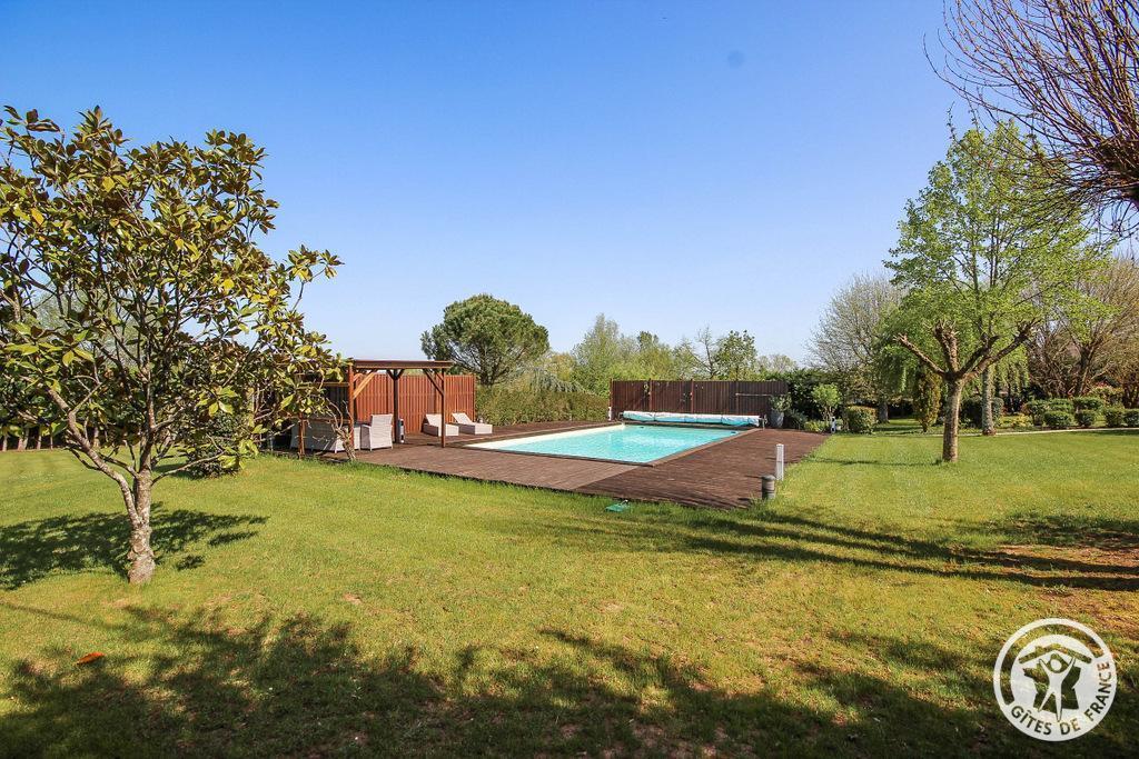 Location Bayat pour 10 personnes