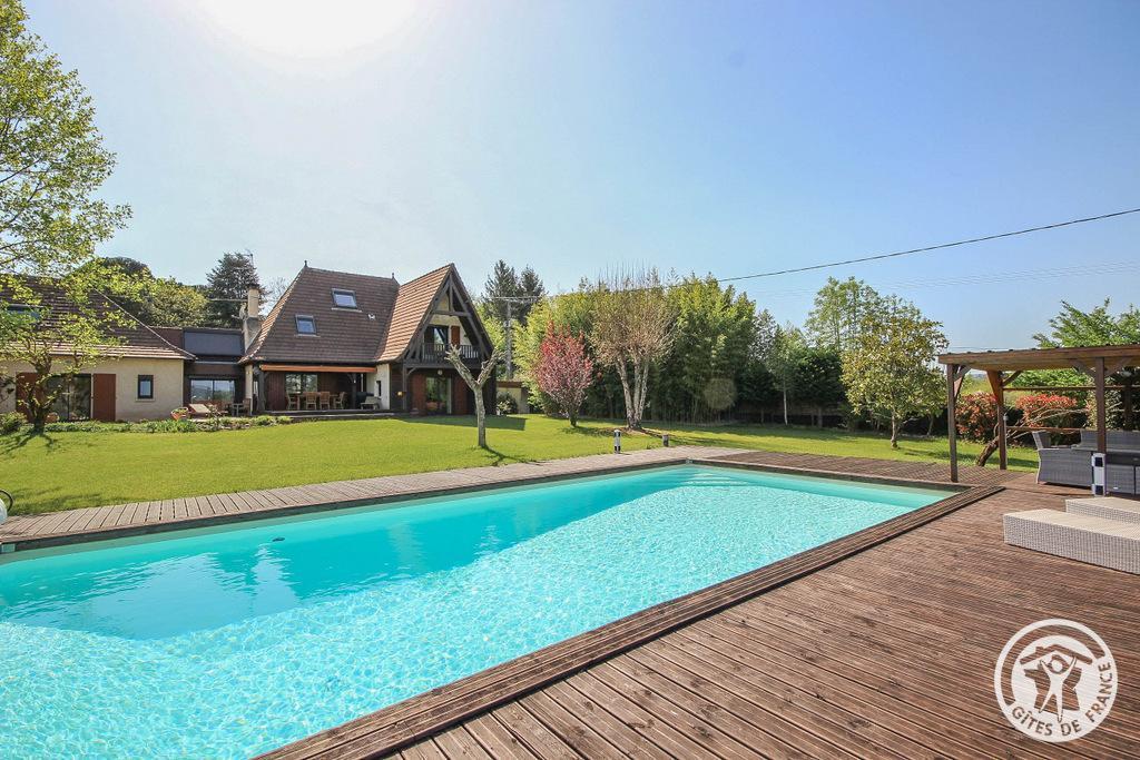 Location Bayat pour 10 personnes