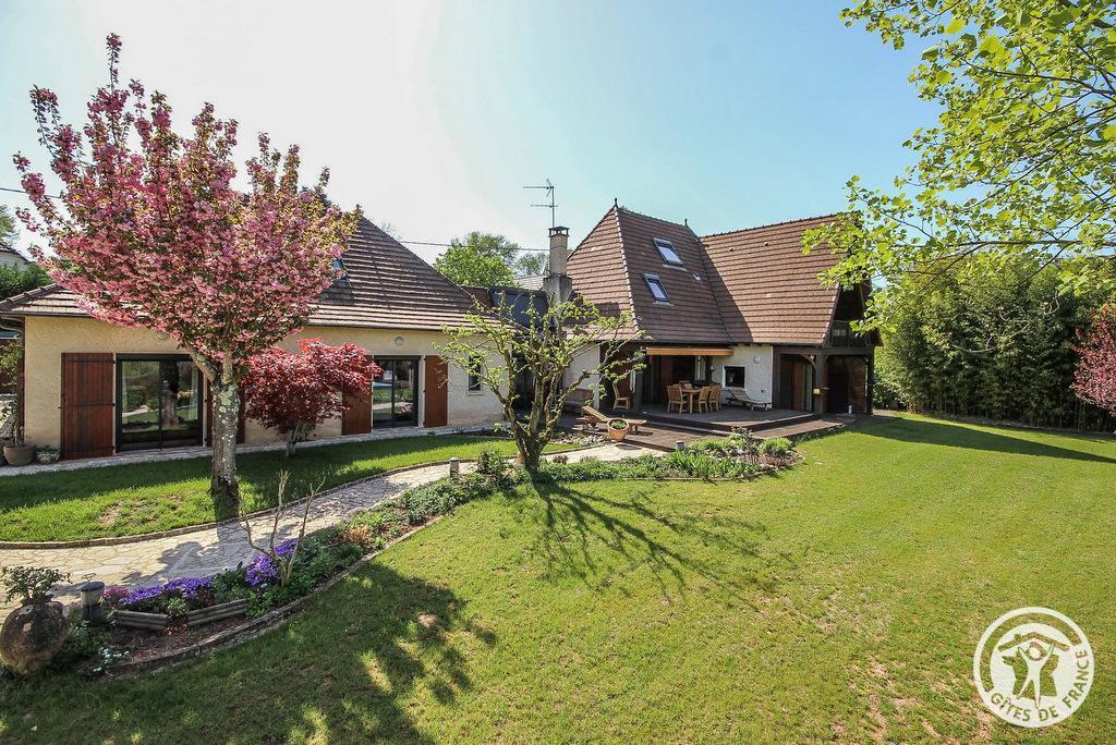 Location Bayat pour 5 personnes