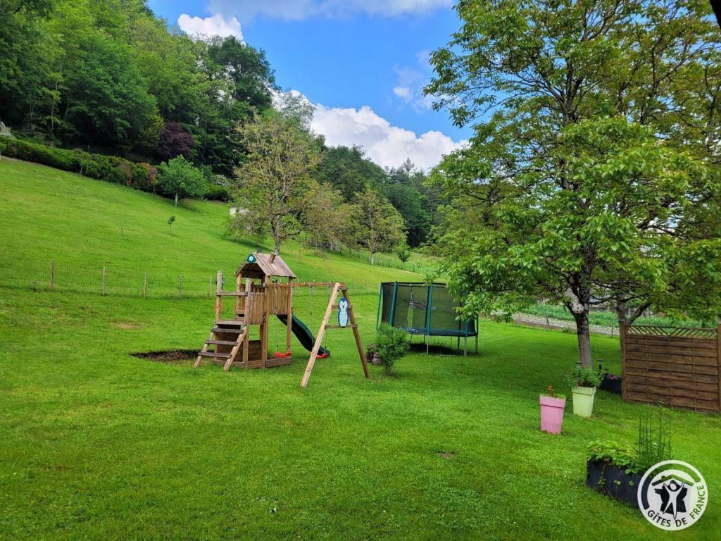 Chalet Fuschia