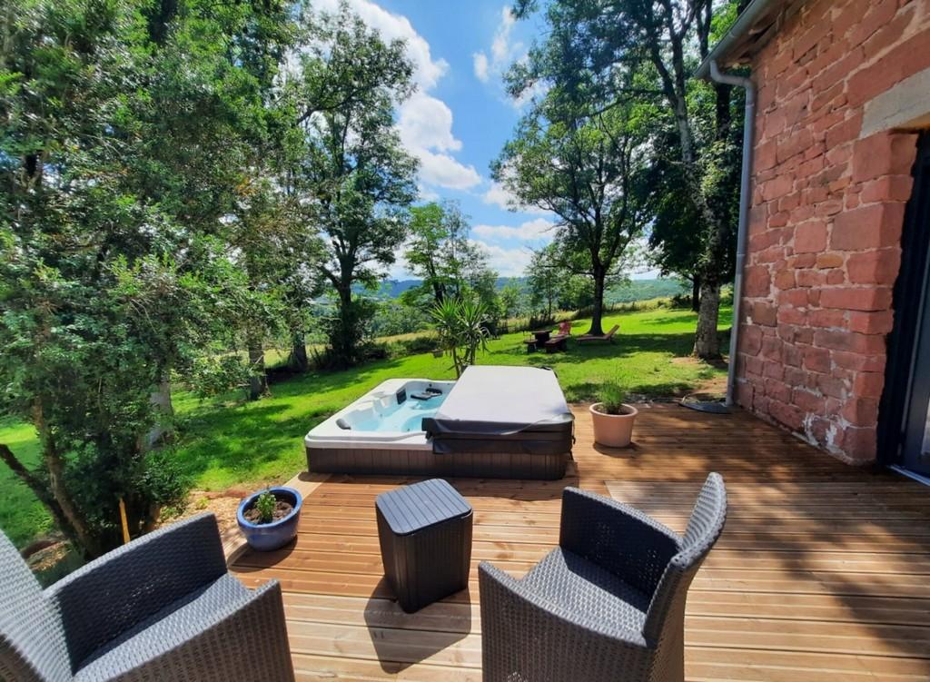 Maison d'Hôtes en Grès Rouge