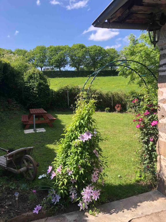 Le Domaine sous l'Abbatiale