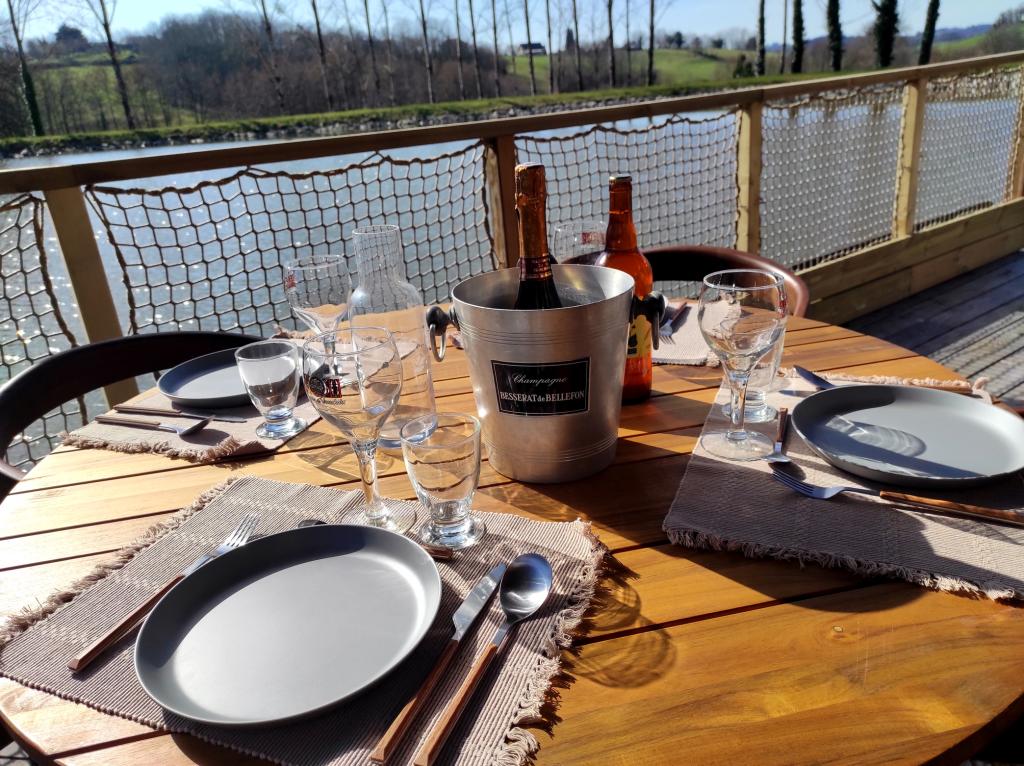 La cabane du martin pécheur - Domaine de la Clauzade