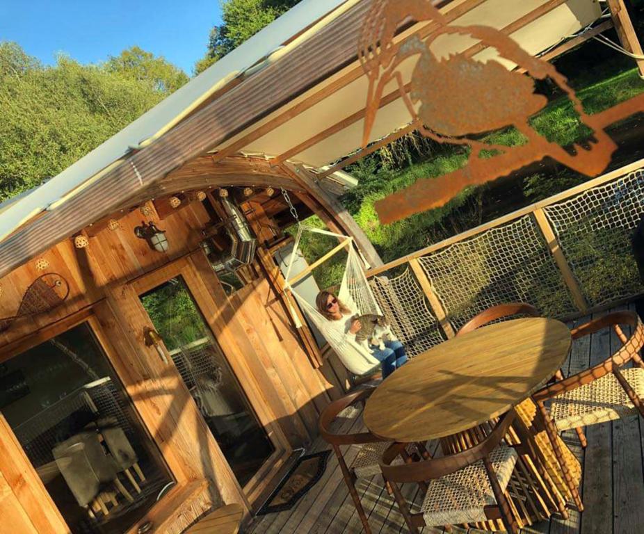 La cabane du martin pécheur - Domaine de la Clauzade