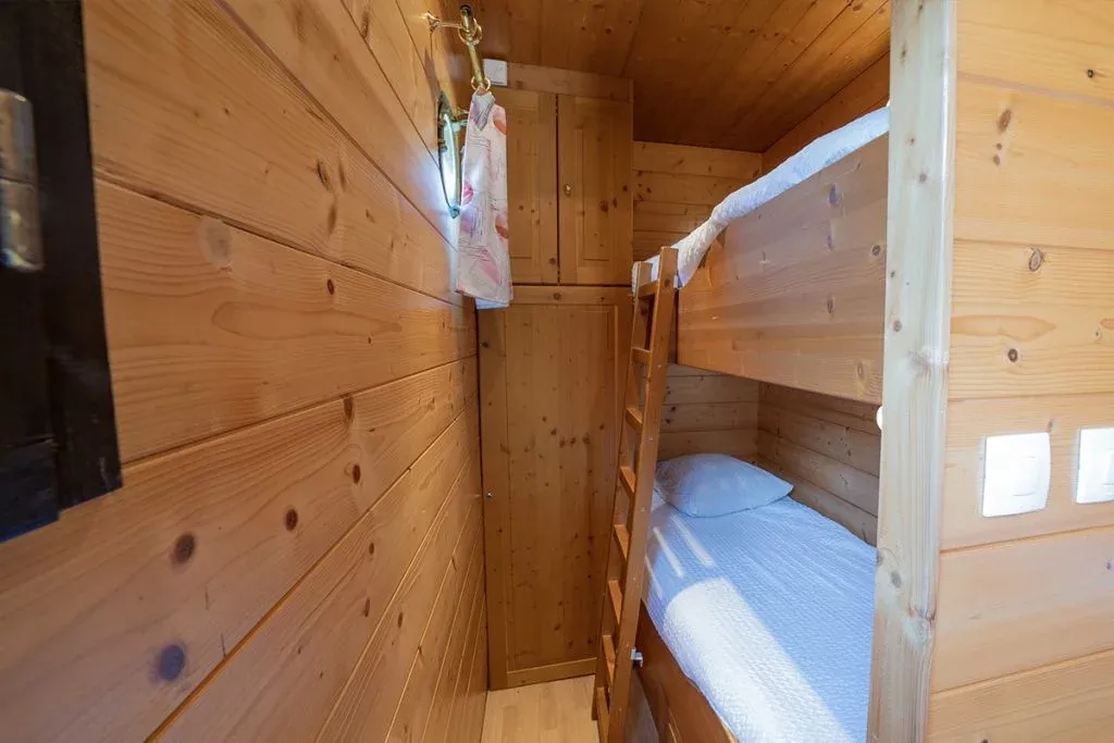 Roulotte hôtelière  - Village des Monédières