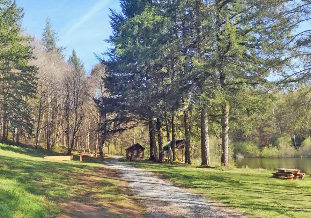Aire de bivouac de la Tine à Sarran