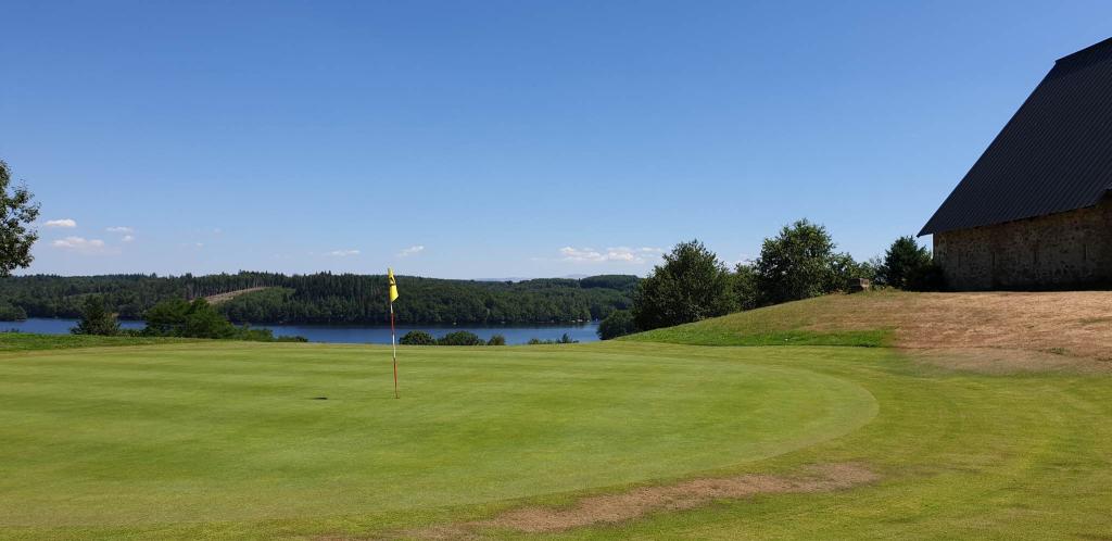 Golf de Neuvic d'Ussel