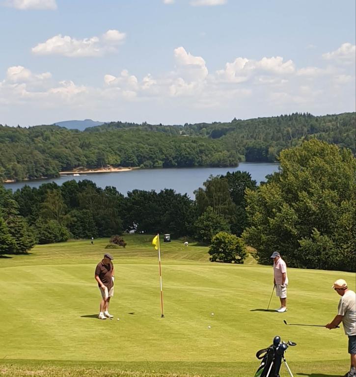 Golf de Neuvic d'Ussel