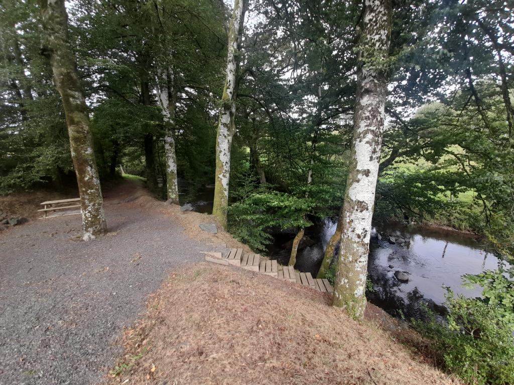 Aire de pique nique bord de Soudaine