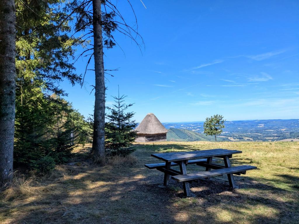 Aire de pique nique du Puy de la Monédière