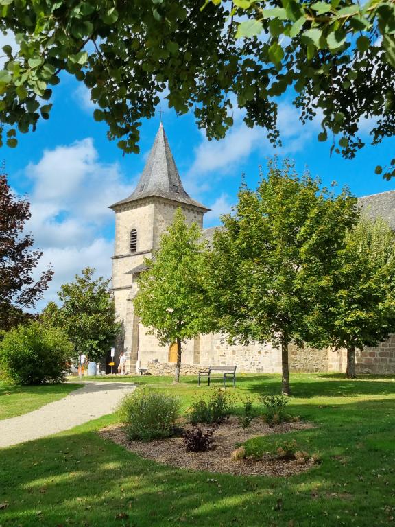 Aire de Pique-Nique parc de l'église