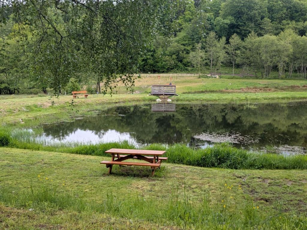Aire de pique nique espace biodiversité de Lacelle
