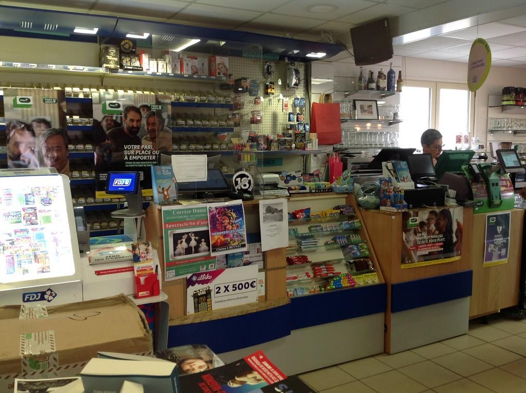 Relais d'Information Touristique "L'Escale des Voyageurs" - La Croisée de Beynat