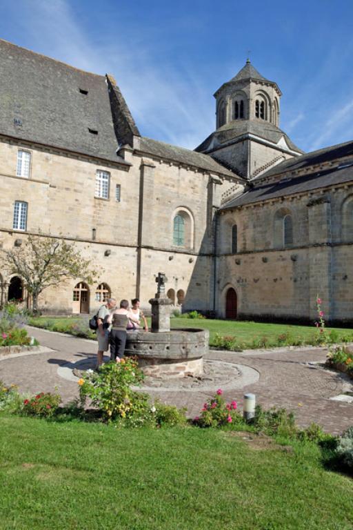 Abbaye Cistercienne d'Aubazine