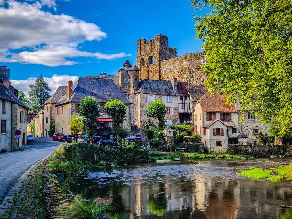 Ségur le Château - Un des Plus Beaux Villages de France
