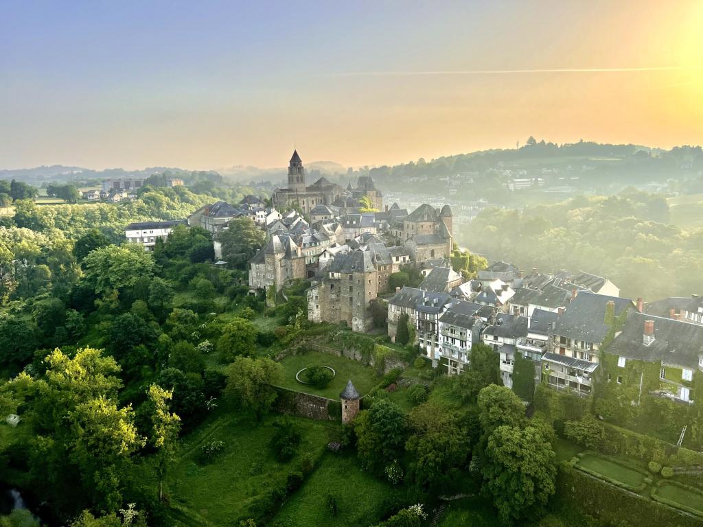 Uzerche, la "Perle du Limousin"