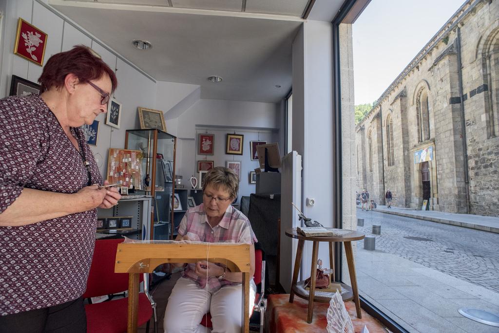 Diffusion et Renouveau du Poinct de Tulle - Atelier du Poinct de Tulle