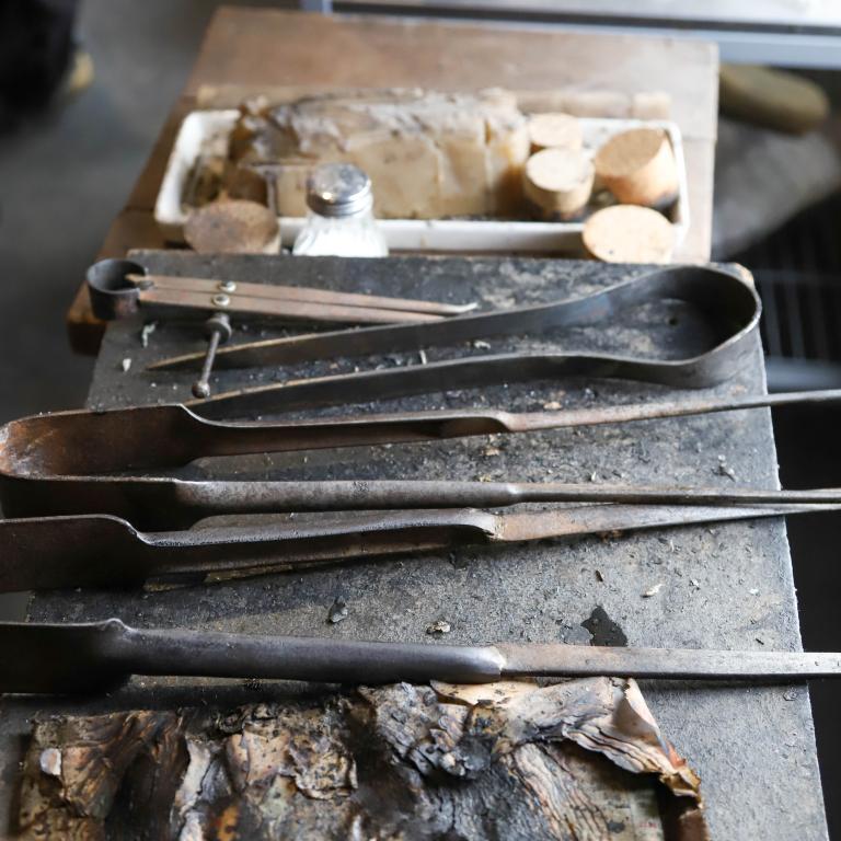 L'Alchimiste (souffleuse de verre)