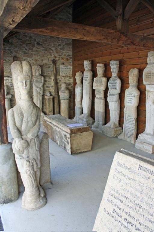 Exposition des sculptures d'Antoine PAUCARD