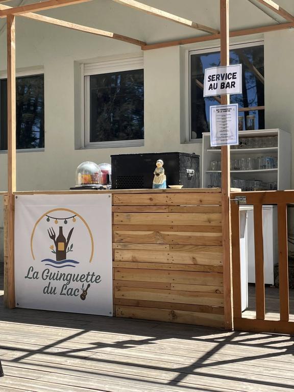 La guinguette du lac de Feyt