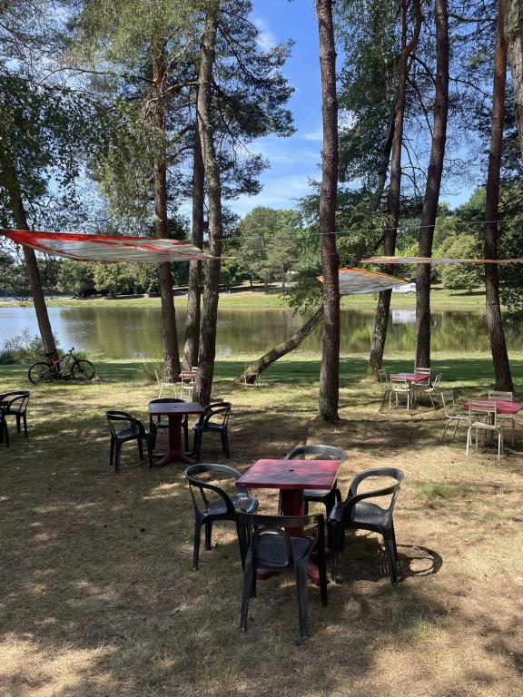 La guinguette du lac de Feyt