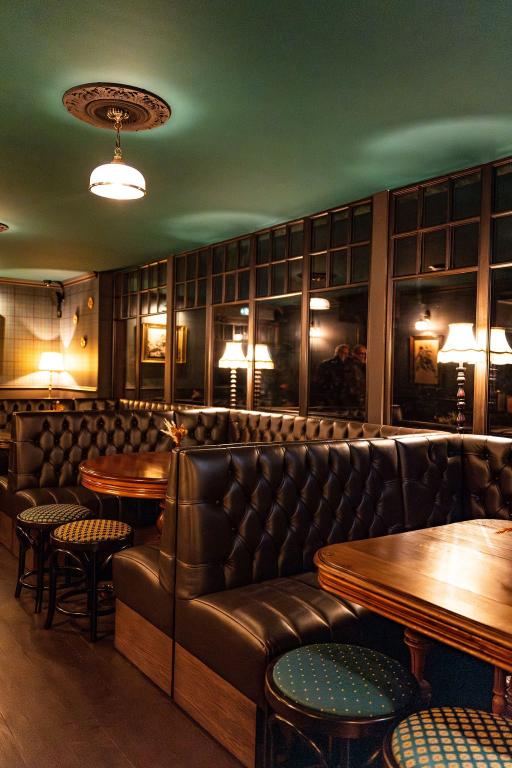 Cartouche et cravate