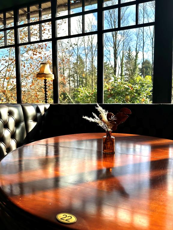 Cartouche et cravate