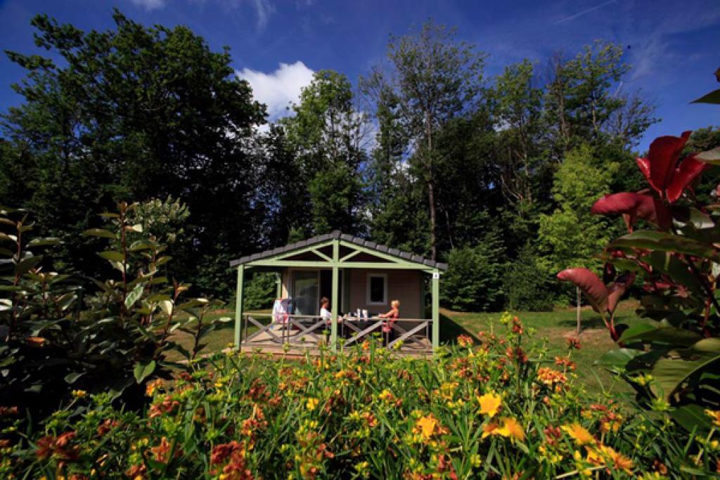 Terres de France - Résidence de Tourisme Les Hameaux de Miel